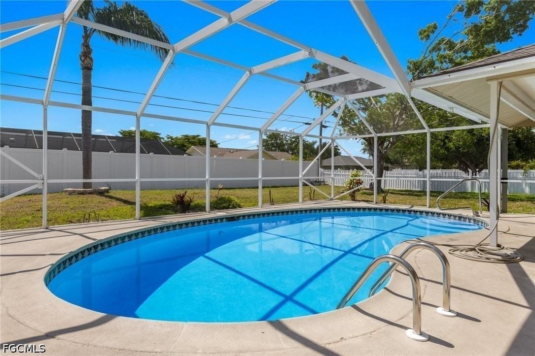 1944 Country Club Blvd