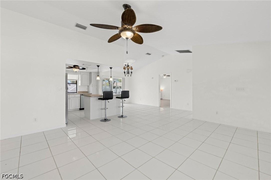 1944 Country Club Blvd - Photo 5 of 24