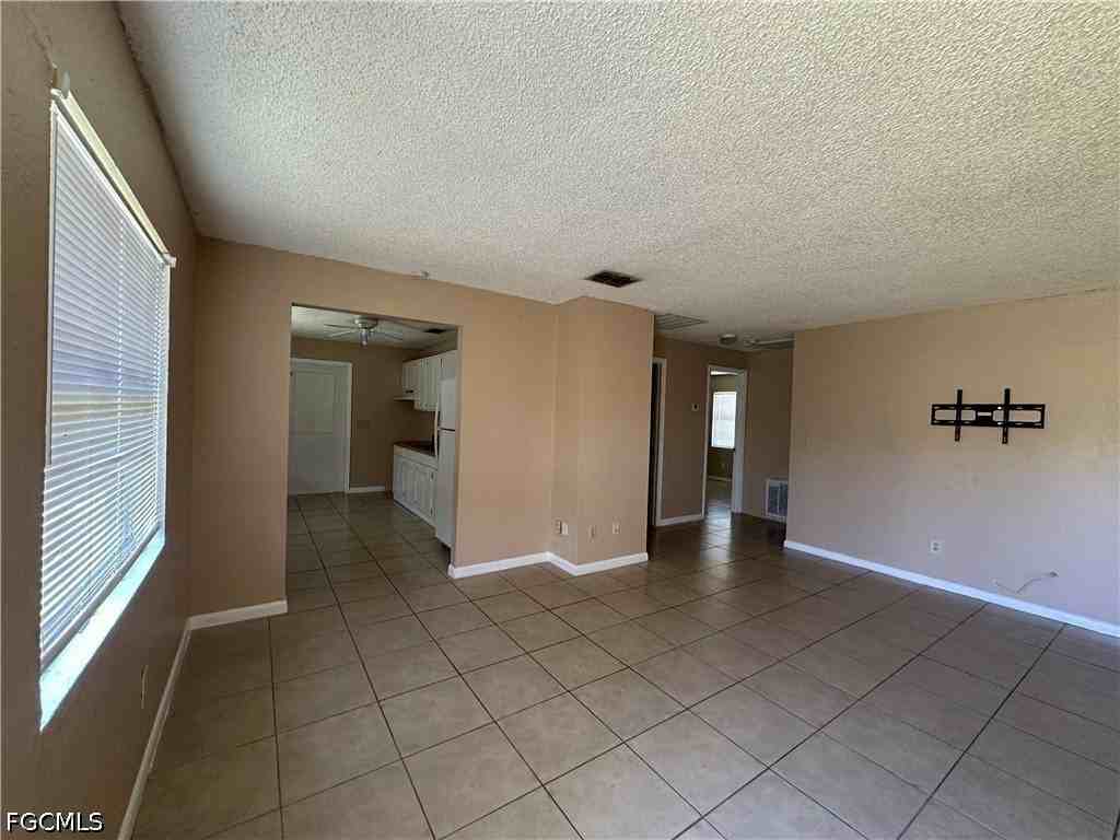 4425 Ruthann Ct - Photo 5 of 21