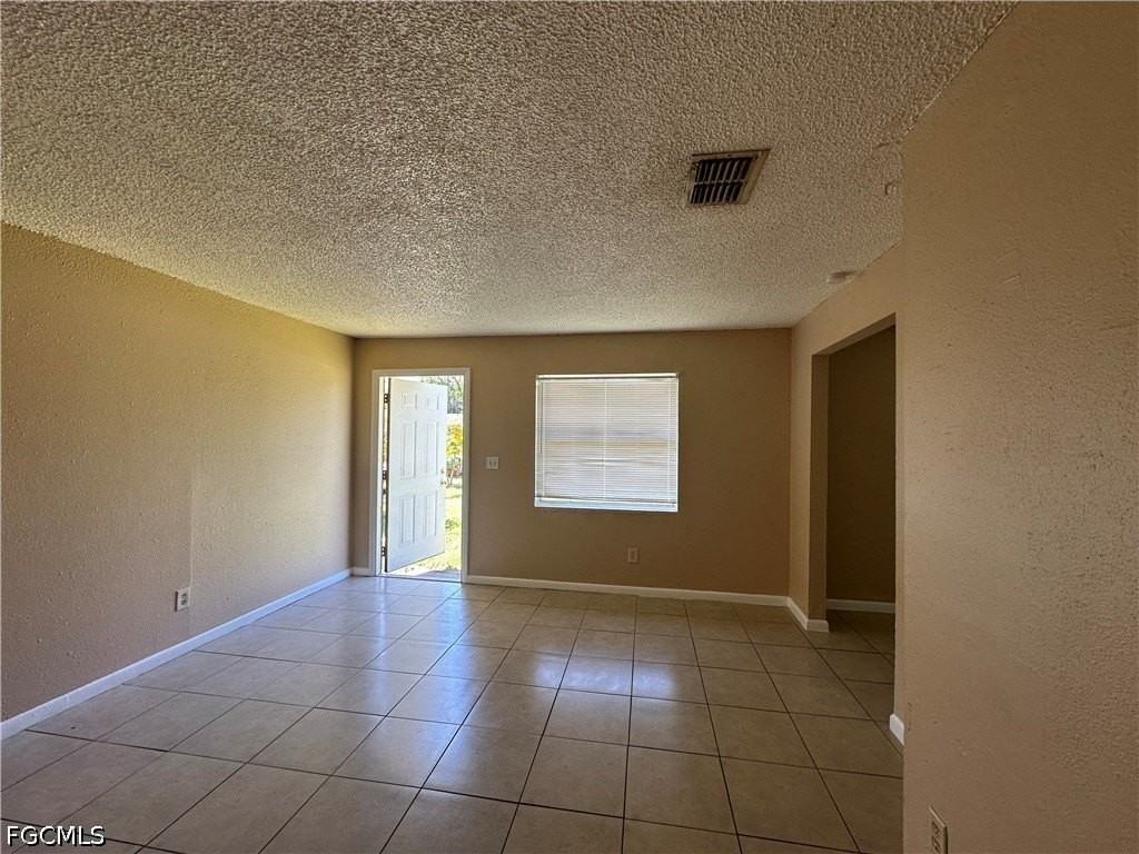 4425 Ruthann Ct - Photo 6 of 21