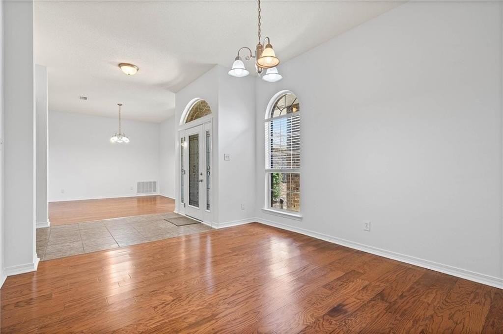 4120 Fenwick Loop W - Photo 4 of 24