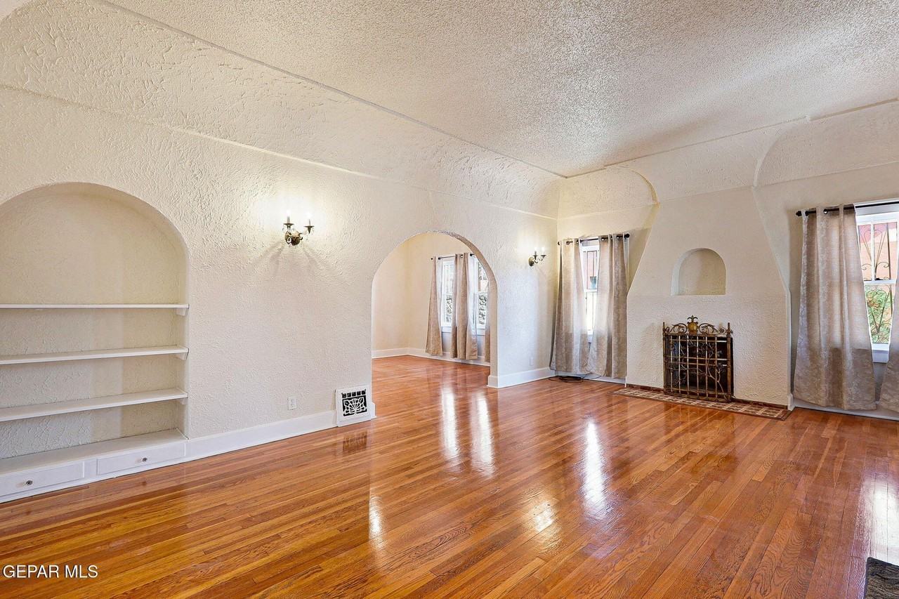821 Kern Dr - Photo 5 of 50