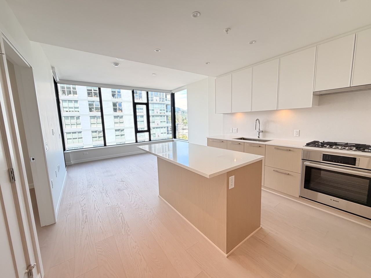 128 15th Street West #1002 - Photo 4 of 28