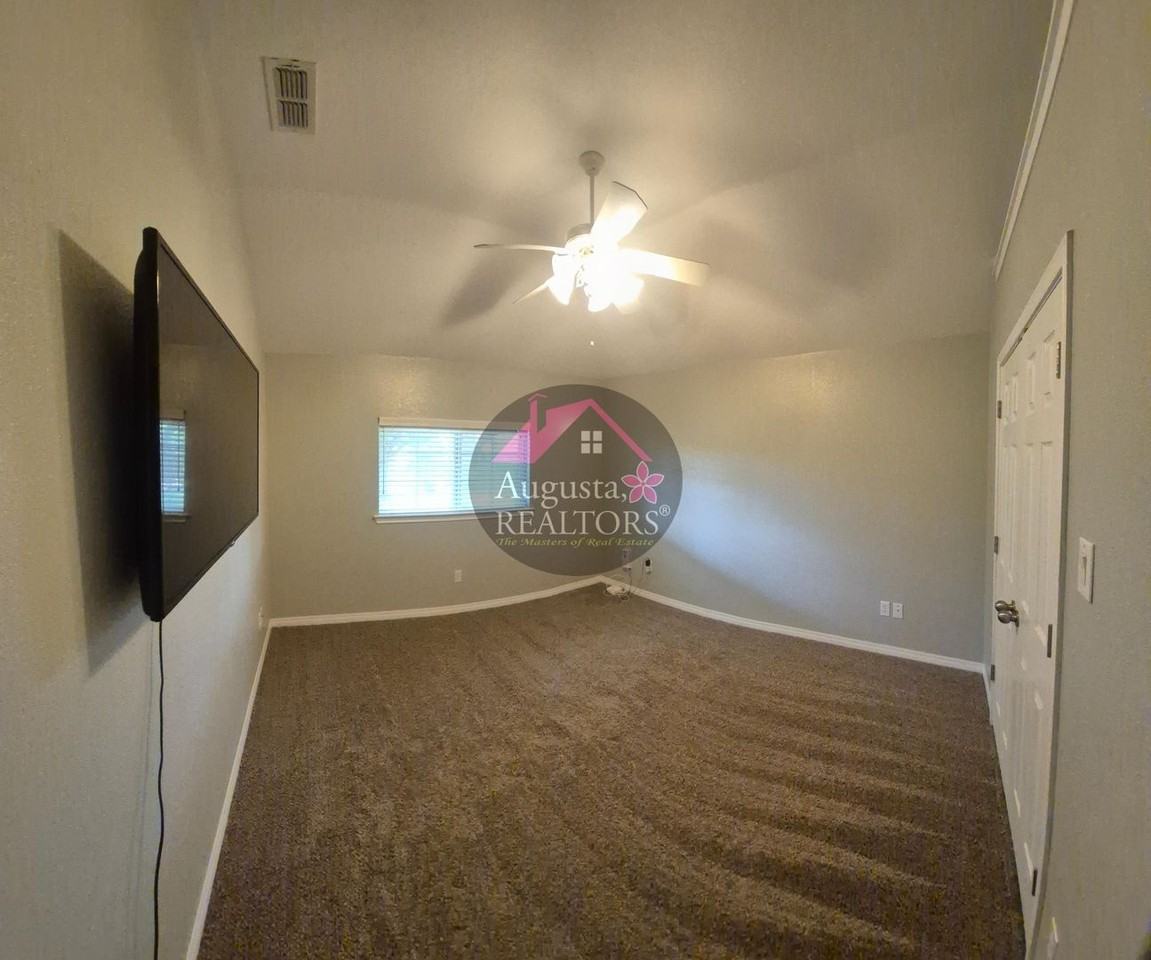 5001 5001 Crystal Creek - 5001 Crystal Creek - Photo 6 of 14