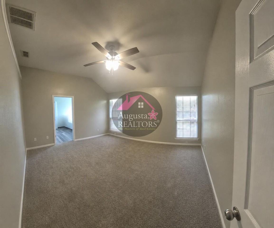 5001 5001 Crystal Creek - 5001 Crystal Creek - Photo 7 of 14