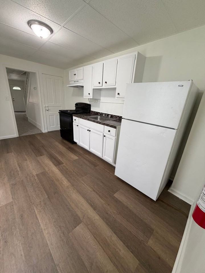 398 Valley Rd - Photo 3 of 21