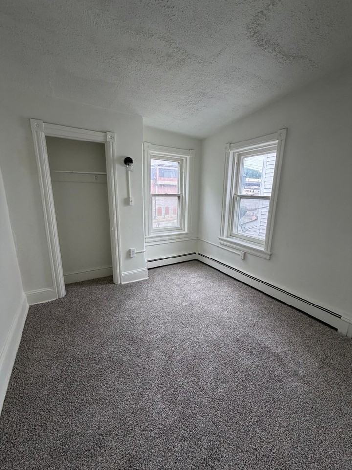 398 Valley Rd - Photo 6 of 21