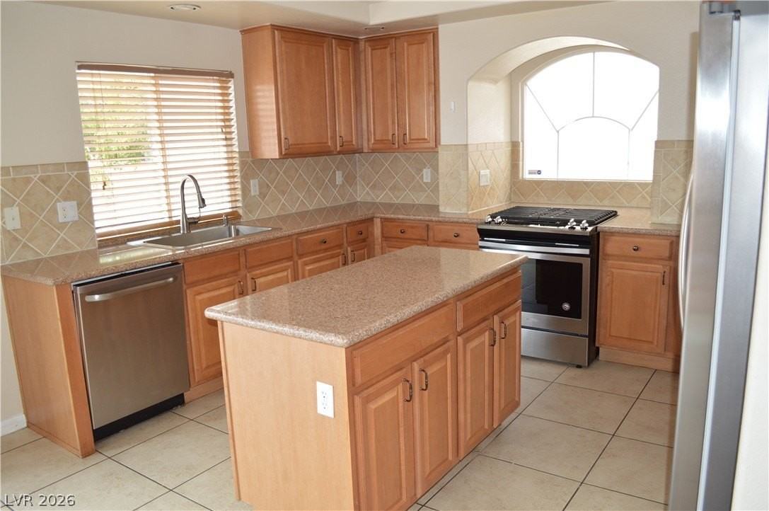 914 Socorro Song Ln - Photo 3 of 22