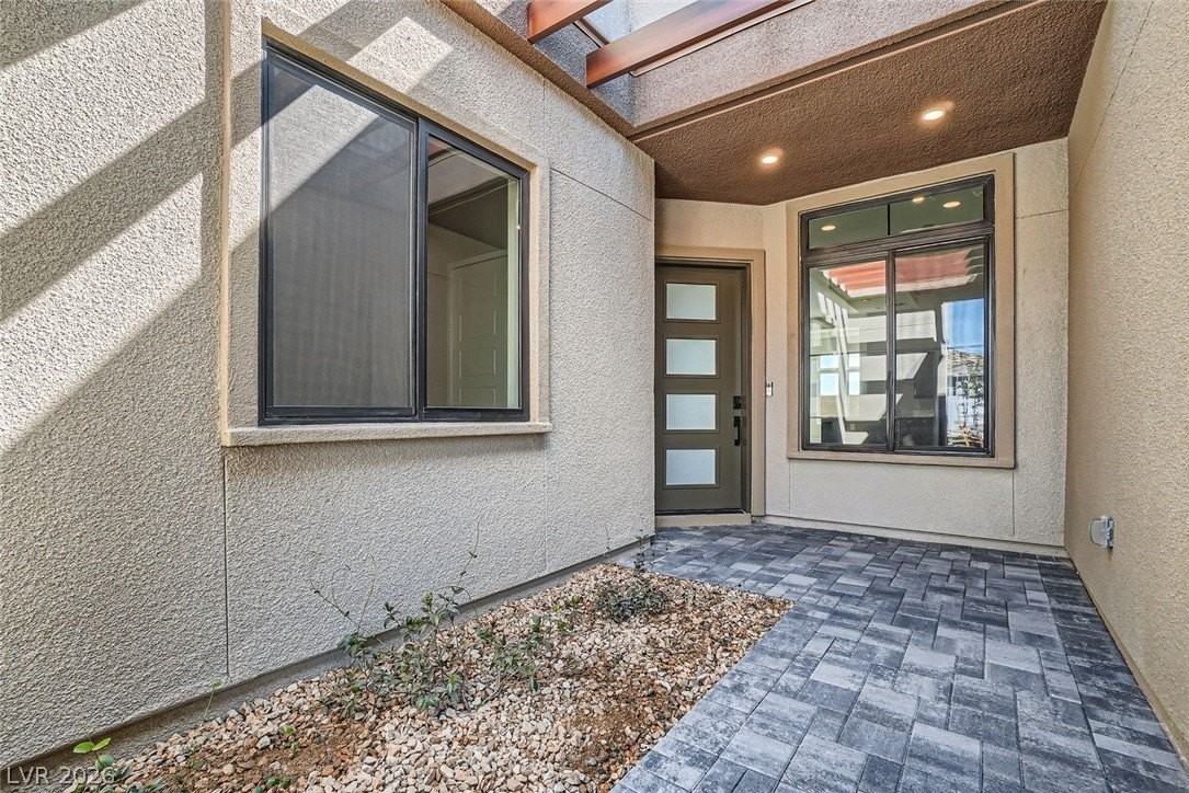 5024 Terramont Dr - Photo 4 of 50