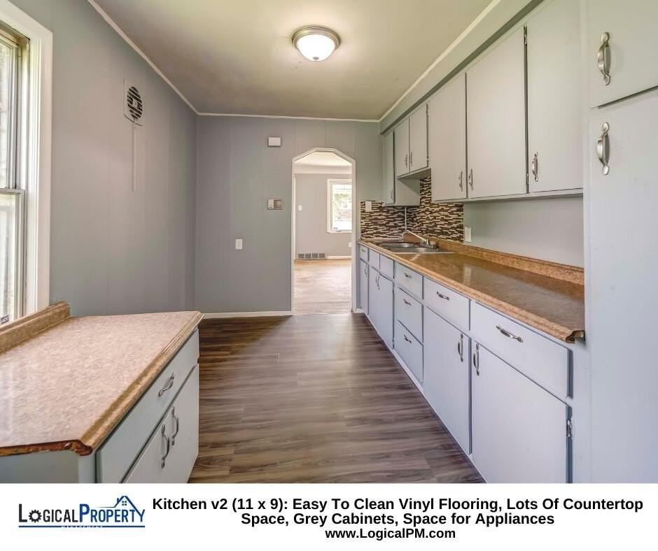 24501 Fern Ave - Photo 3 of 11