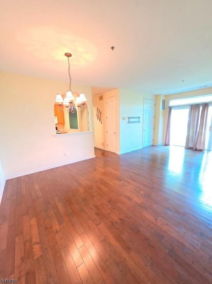 77 Limerick Ln - Photo 4 of 12
