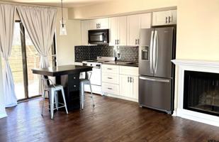 featured image of 225 Holly Hill Cir
