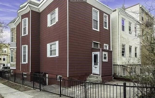 48 Jefferson Ave #1 - Photo 2 of 16