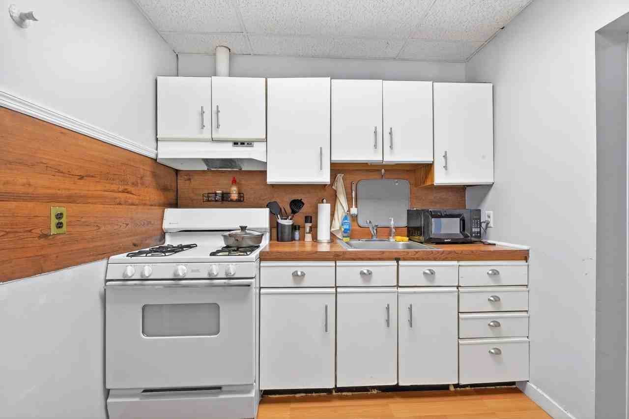 1109 Washington St #6 - Photo 4 of 18