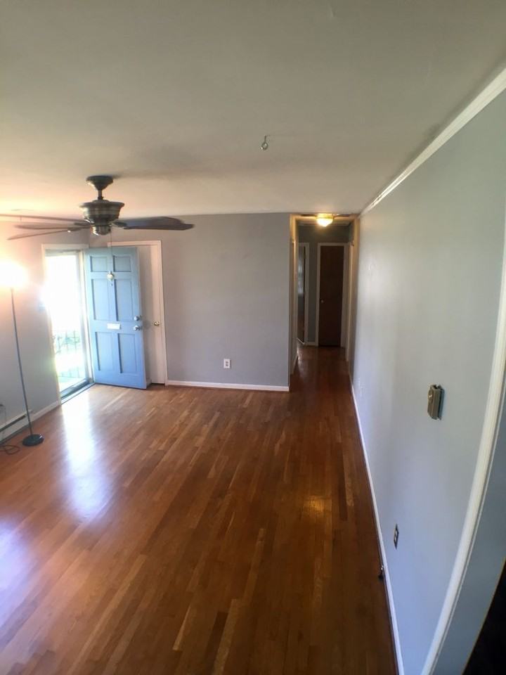 1014 W 47th St - Photo 3 of 18