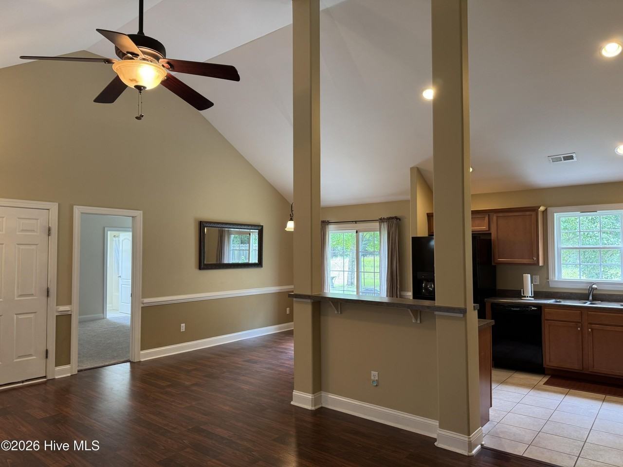 3613 Delesa Ct - Photo 3 of 20