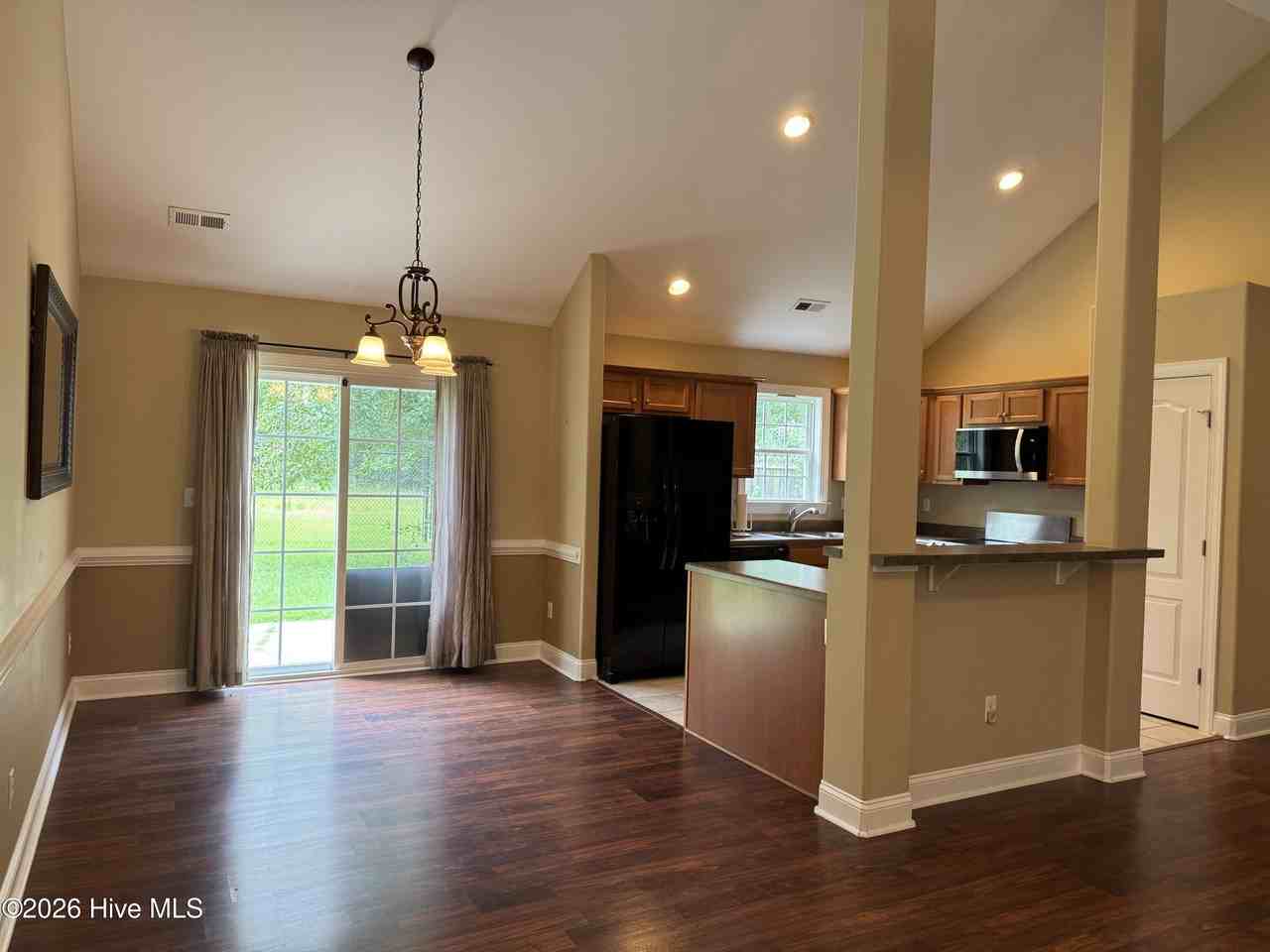 3613 Delesa Ct - Photo 4 of 20