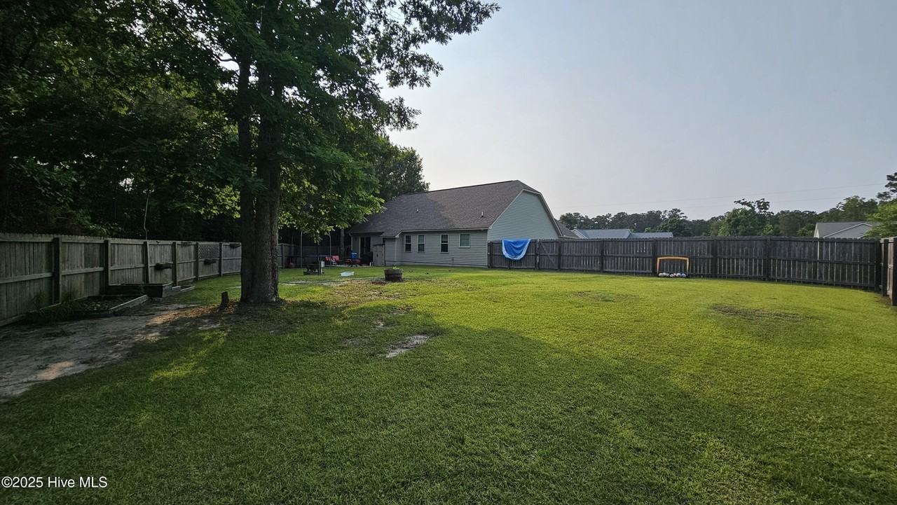 321 Murphy Dr - Photo 2 of 2