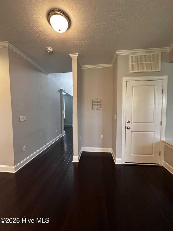 182 Caroleton Dr - Photo 5 of 28