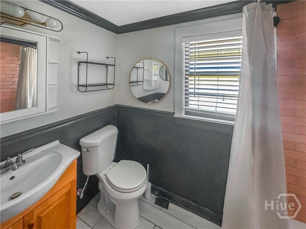 509 E Harris St - Photo 7 of 16