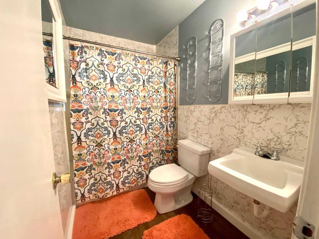 689 Beaver St - Photo 5 of 12