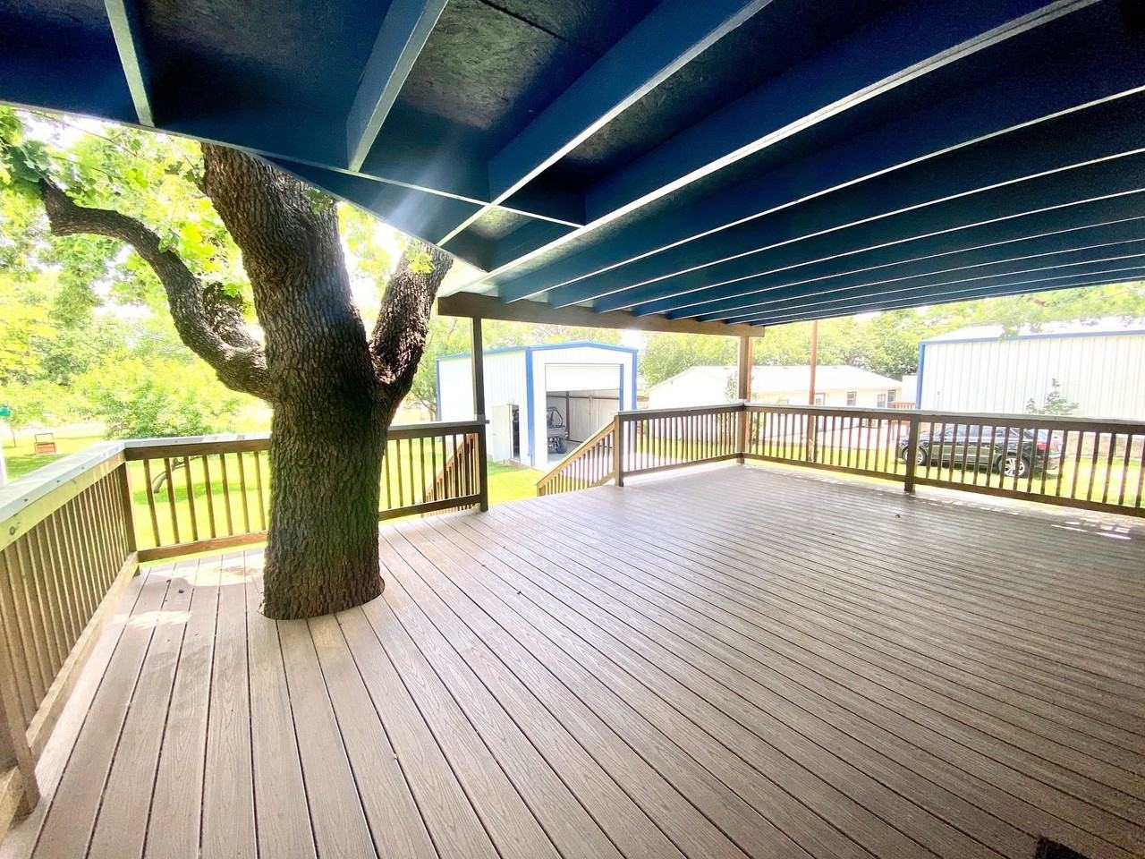 689 Beaver St - Photo 7 of 12