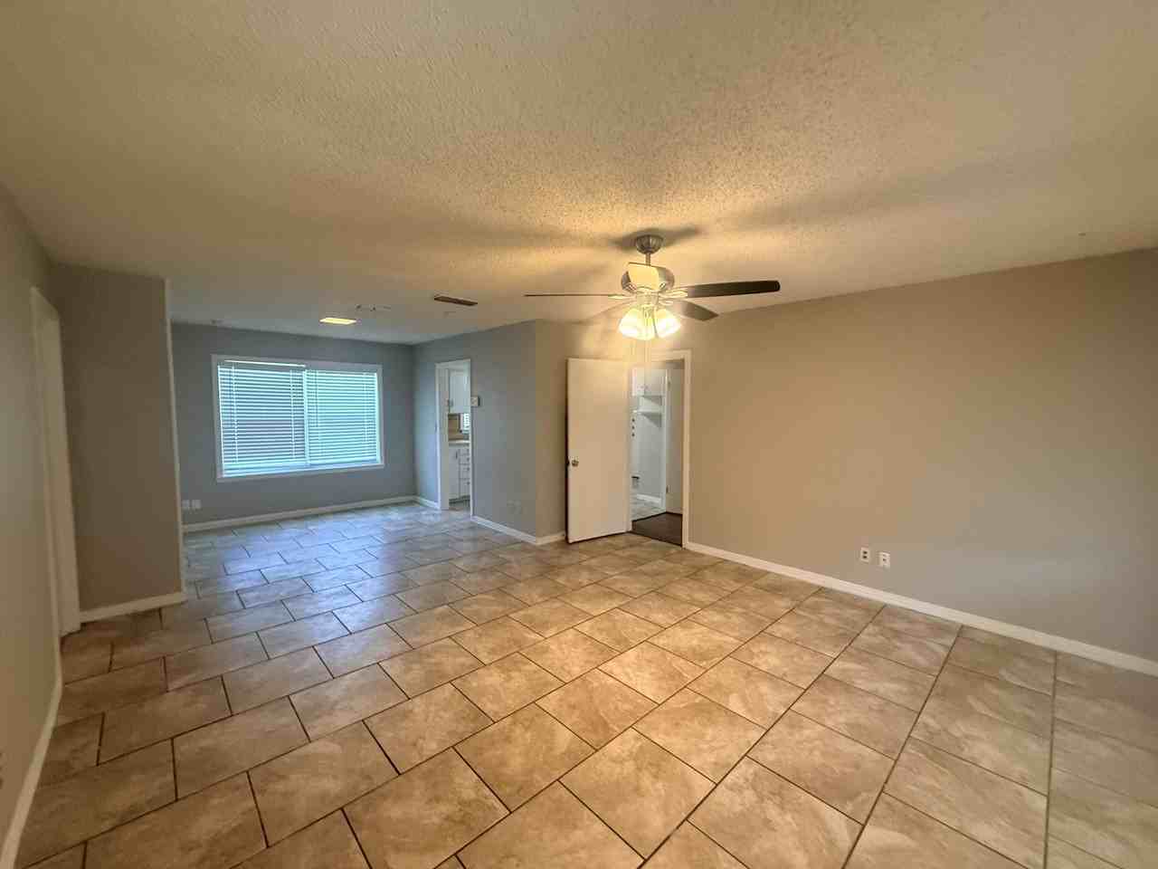4109 31st St - Photo 2 of 11