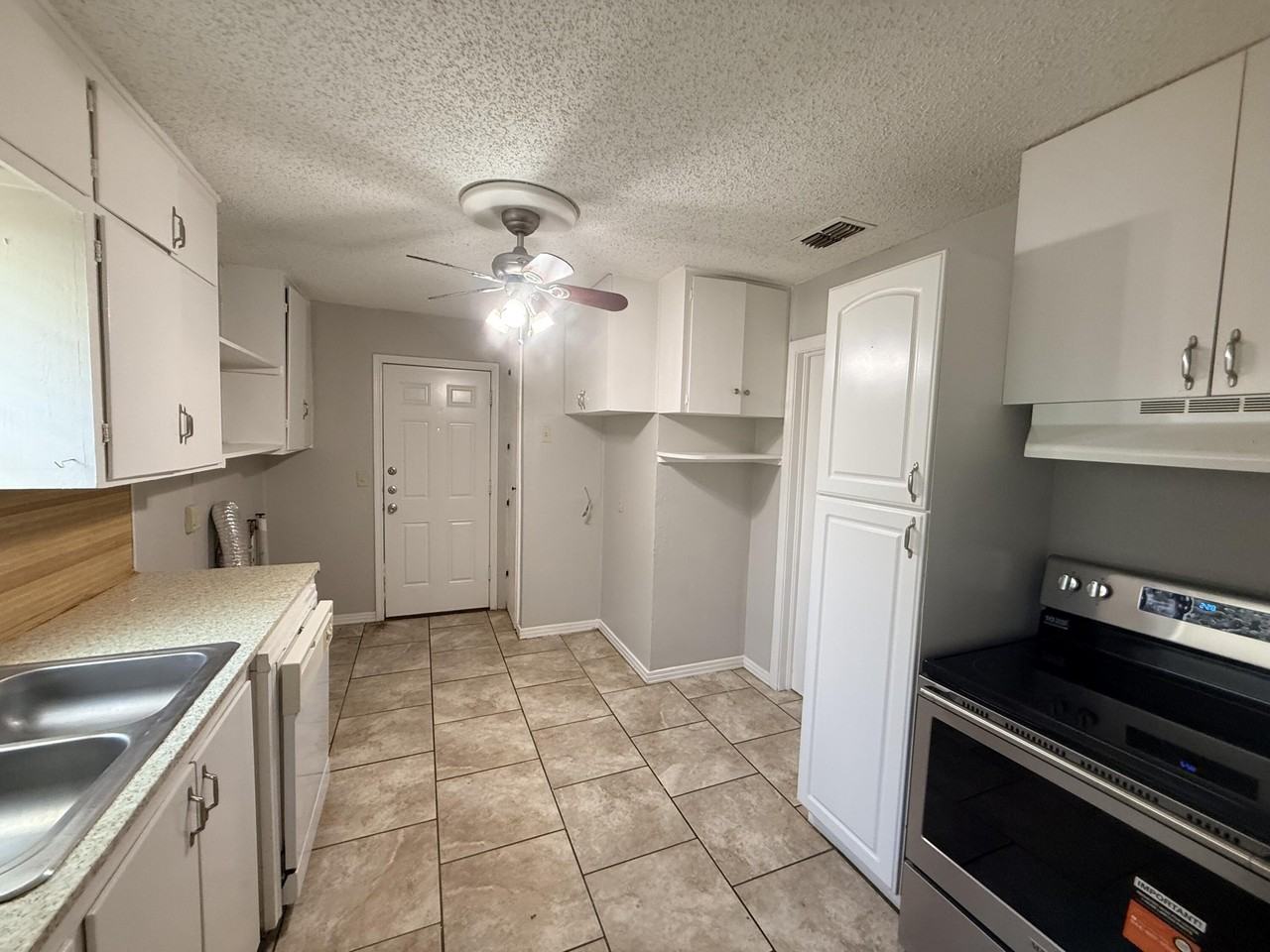 4109 31st St - Photo 5 of 11