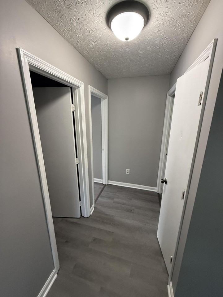 327 Garden Park Dr #B - Photo 6 of 11