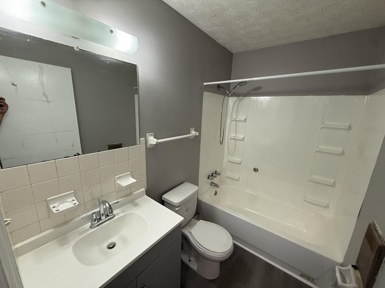 327 Garden Park Dr #B - Photo 7 of 11
