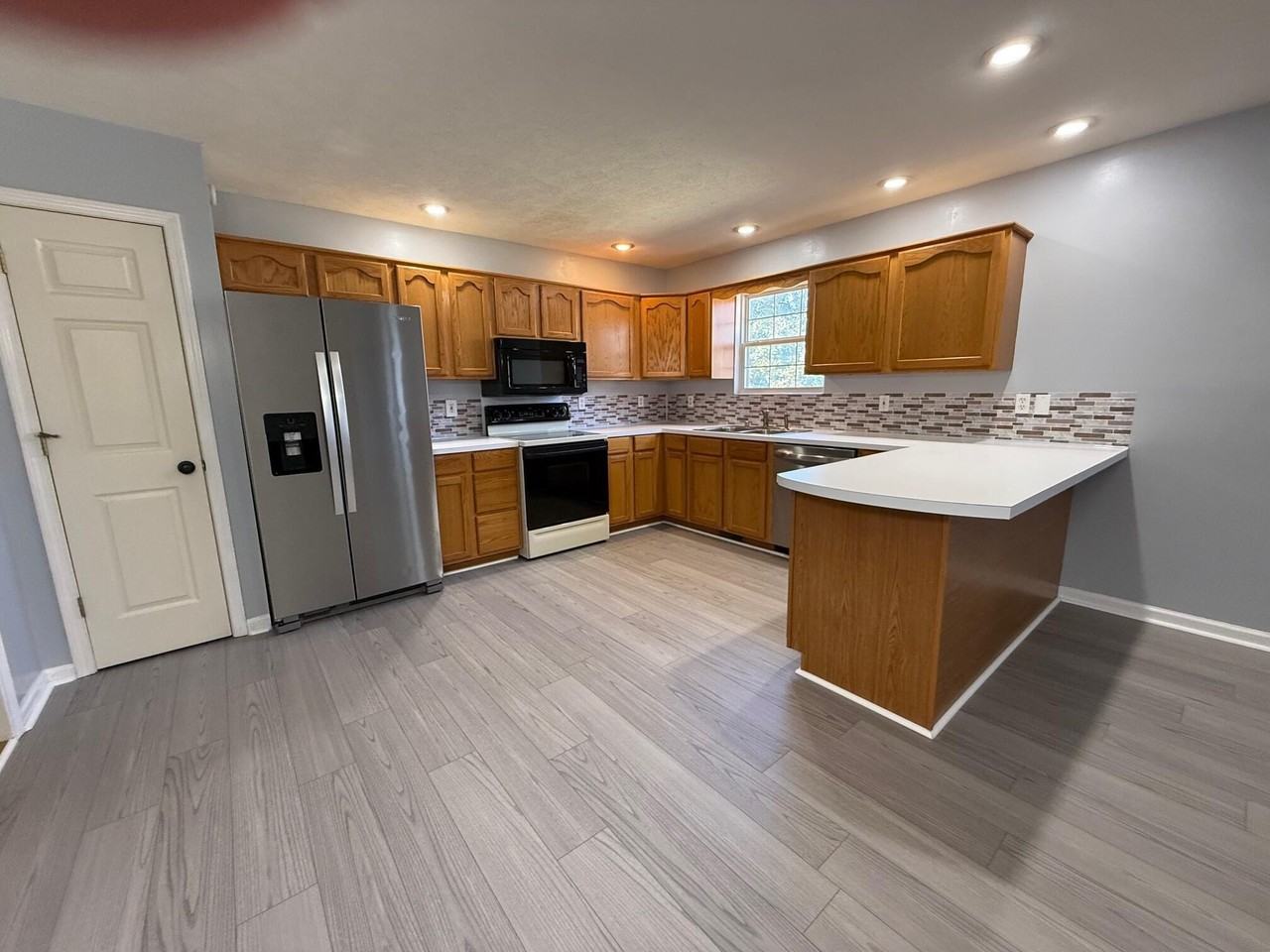 500 Clifton Ct - Photo 5 of 18