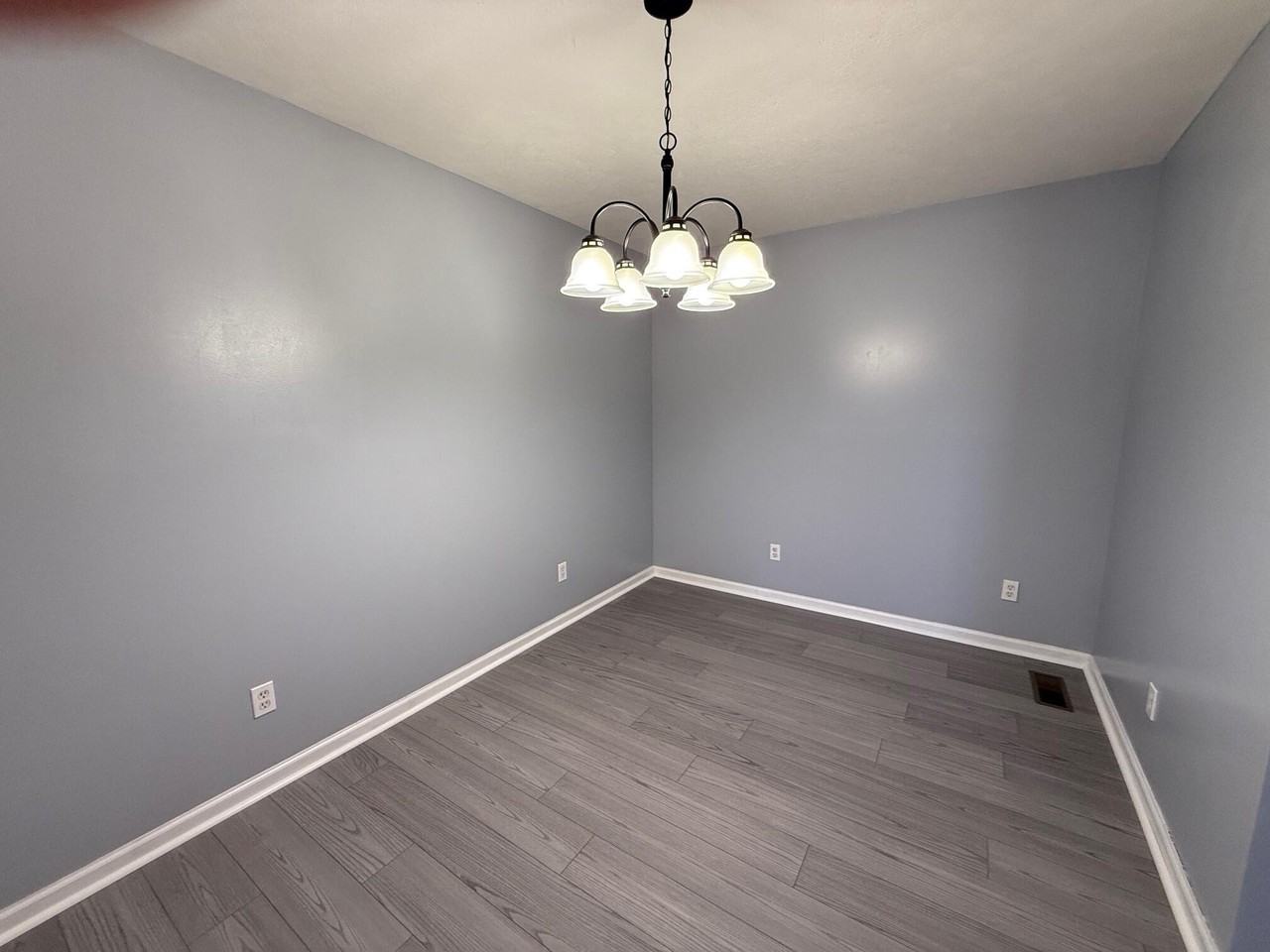 500 Clifton Ct - Photo 7 of 18
