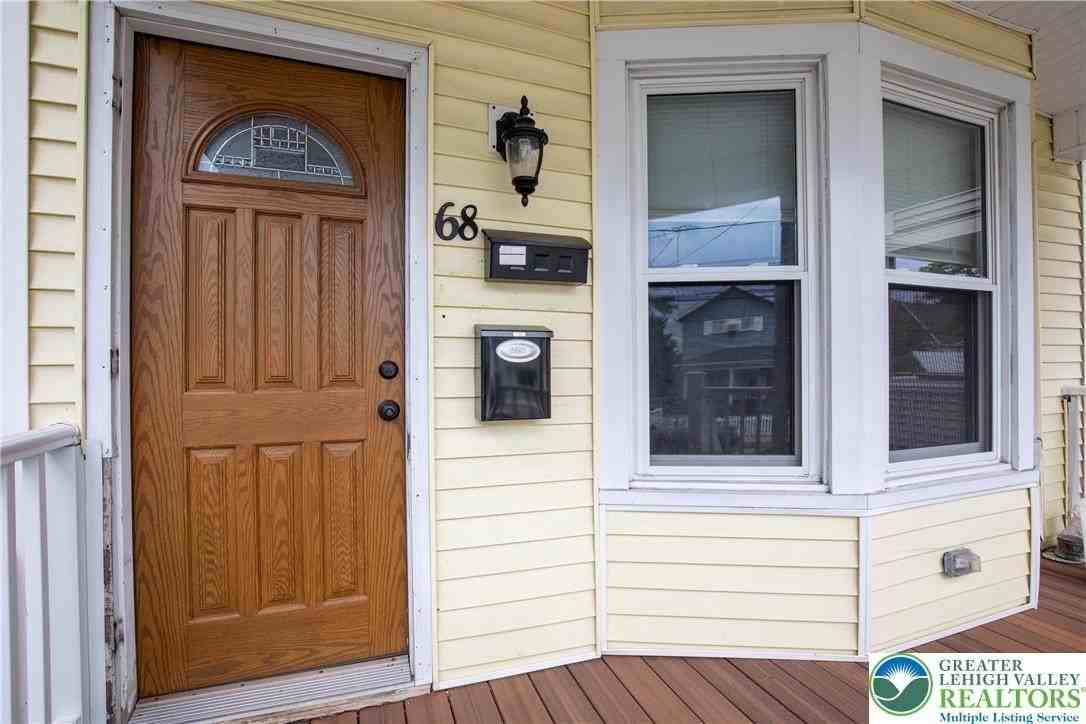 68 S Meade St - Photo 4 of 43