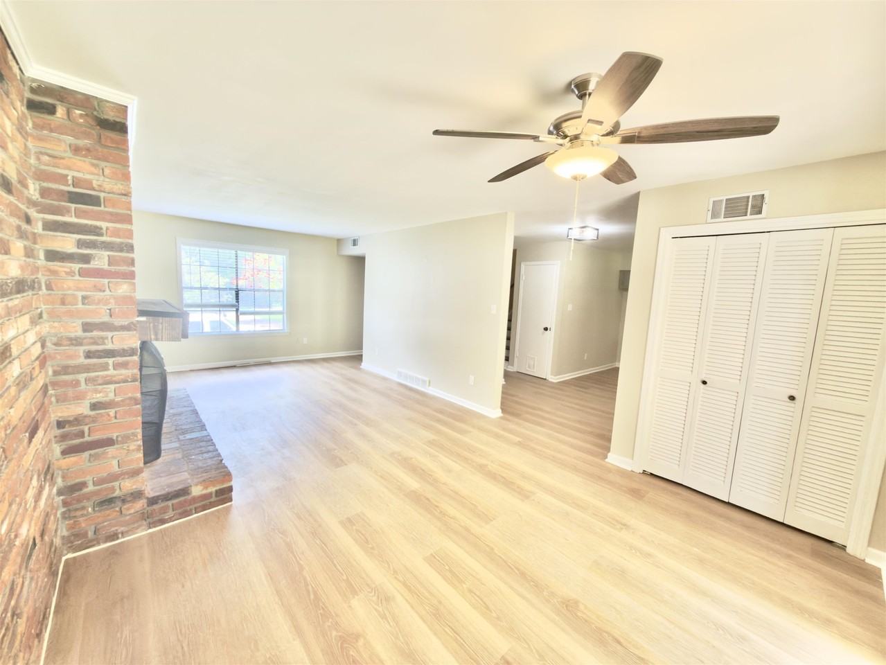 379 Dove Valley Rd - Photo 3 of 15