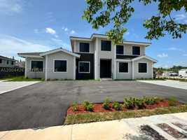 featured image of 12556 Sw 194th St #0