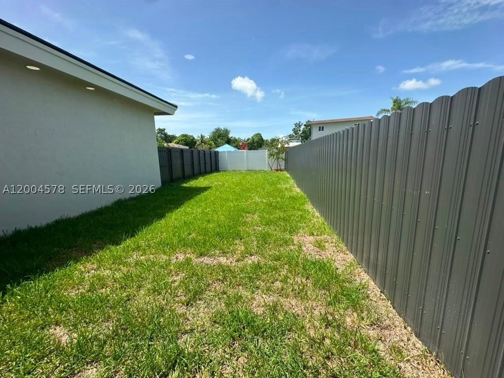 12554 Sw 194th St #0 - Photo 7 of 21