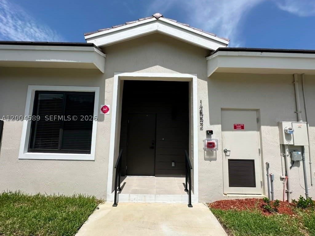 12552 Sw 194th St #0 - Photo 2 of 18