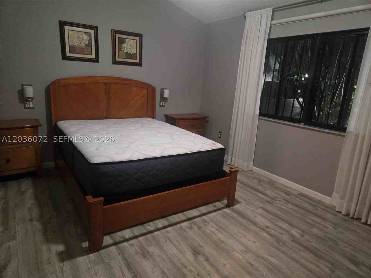 590 Ne 199th Ter #2Y - Photo 7 of 34