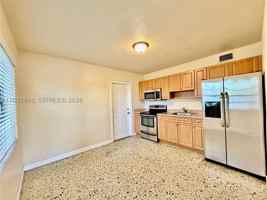 featured image of 911 Nw 22nd Pl #0