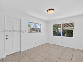 2513 Ne 33rd Ave #1-2 - Photo 1 of 1