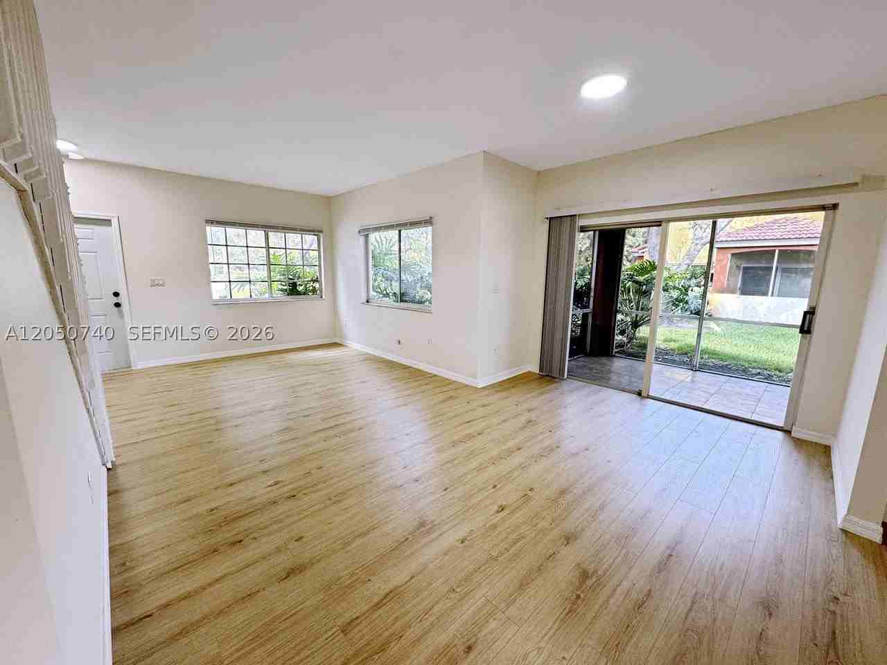 10341 Sw 18th St - Photo 6 of 49