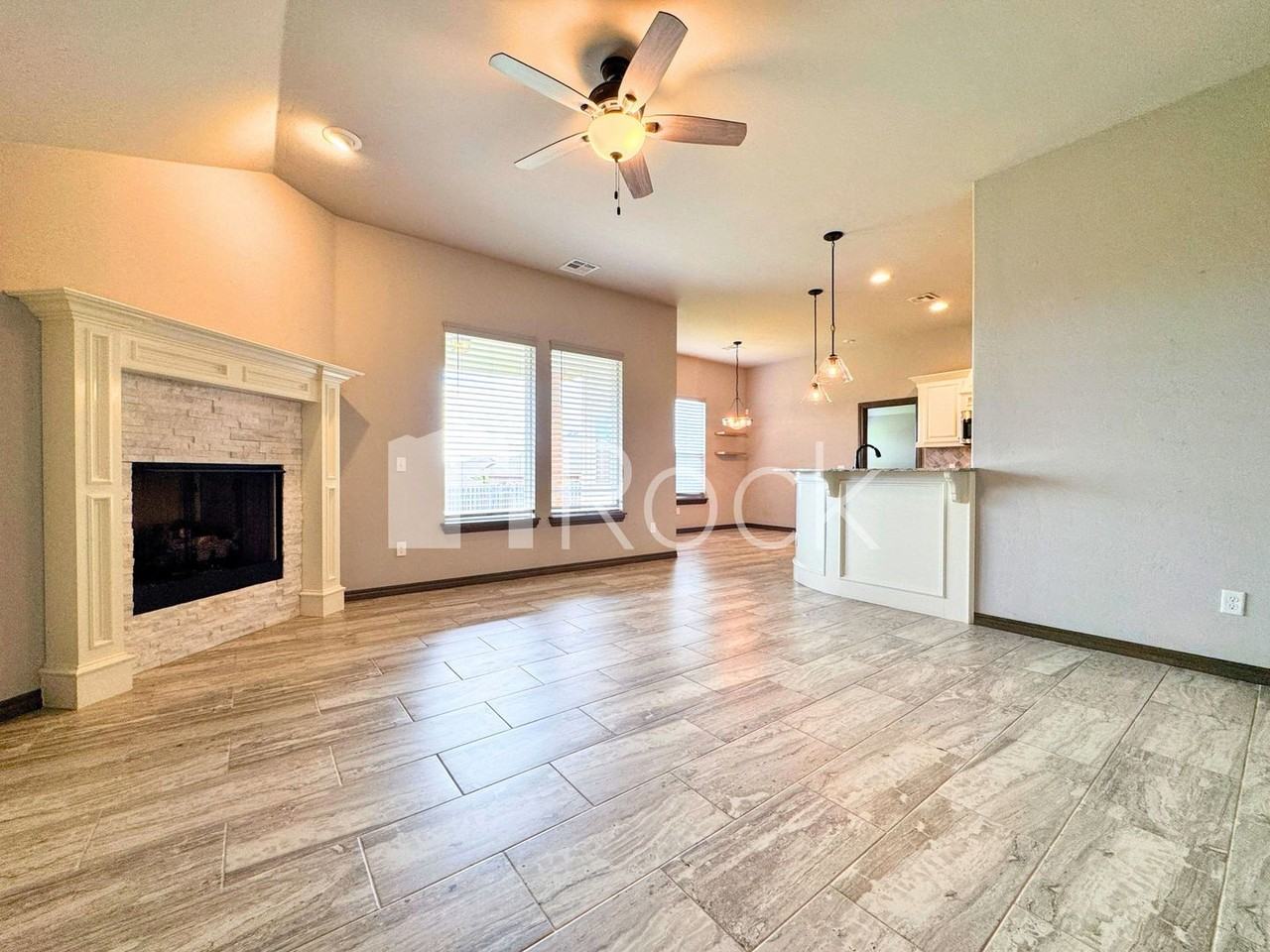 3908 Brougham Way - Photo 3 of 33