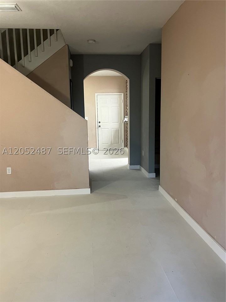 27464 Sw 143rd Ave #27464 - Photo 3 of 3