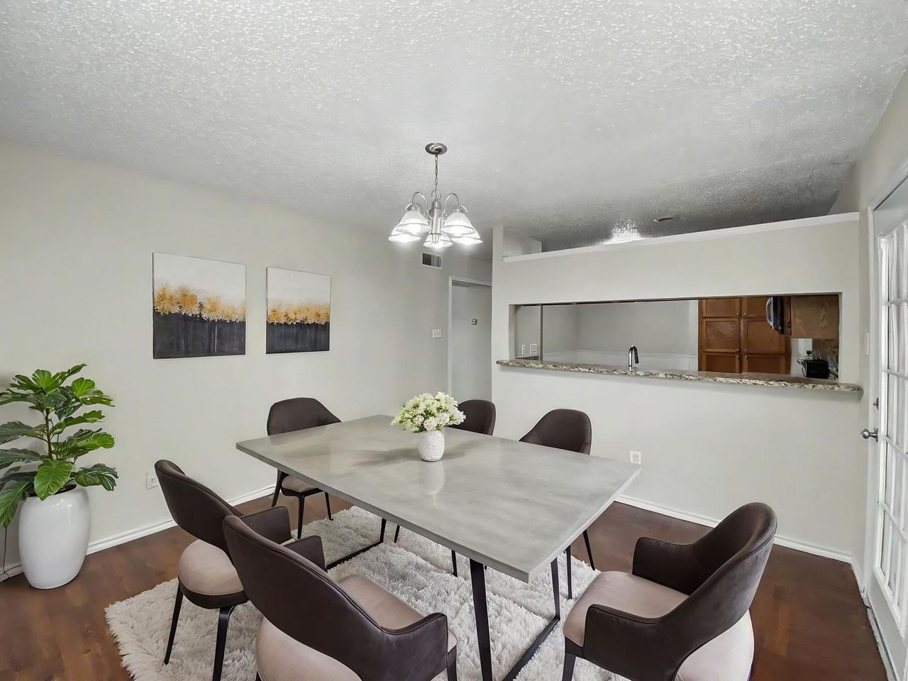 2202 Prairie Creek Trl - Photo 4 of 28