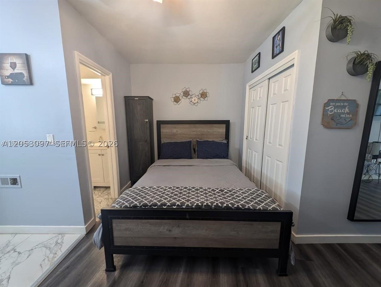 1446 Ocean Dr #44 - Photo 6 of 13