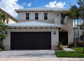 10425 Nw 69th Ter #10425 - Photo 1 of 1