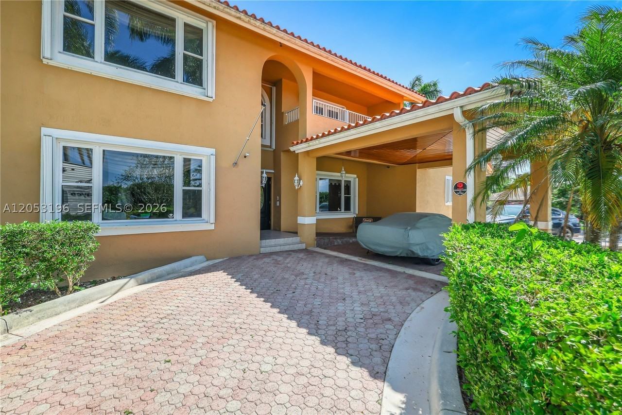 16520 Sw 272nd St - Photo 2 of 50