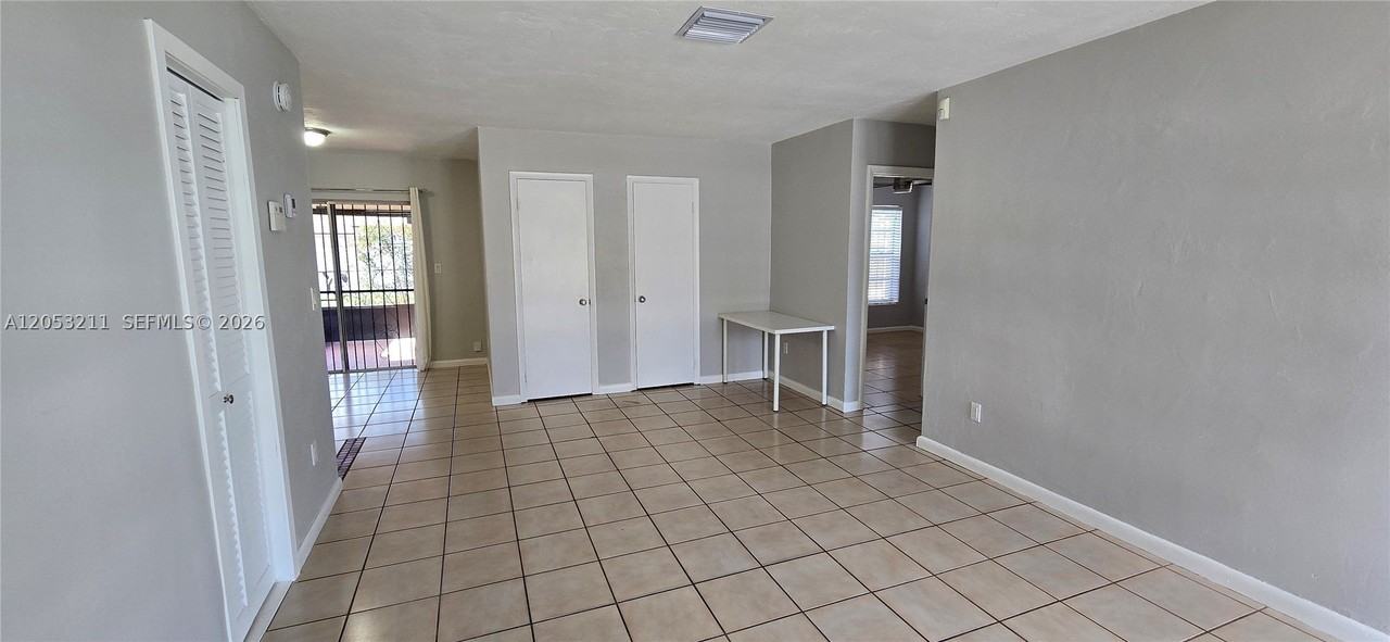 19572 Nw 29th Pl #19572 - Photo 4 of 14