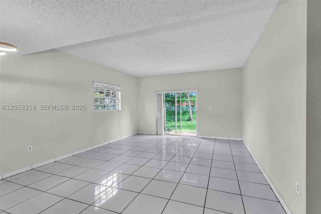 10018 Hammocks Blvd #101-5 - Photo 4 of 17