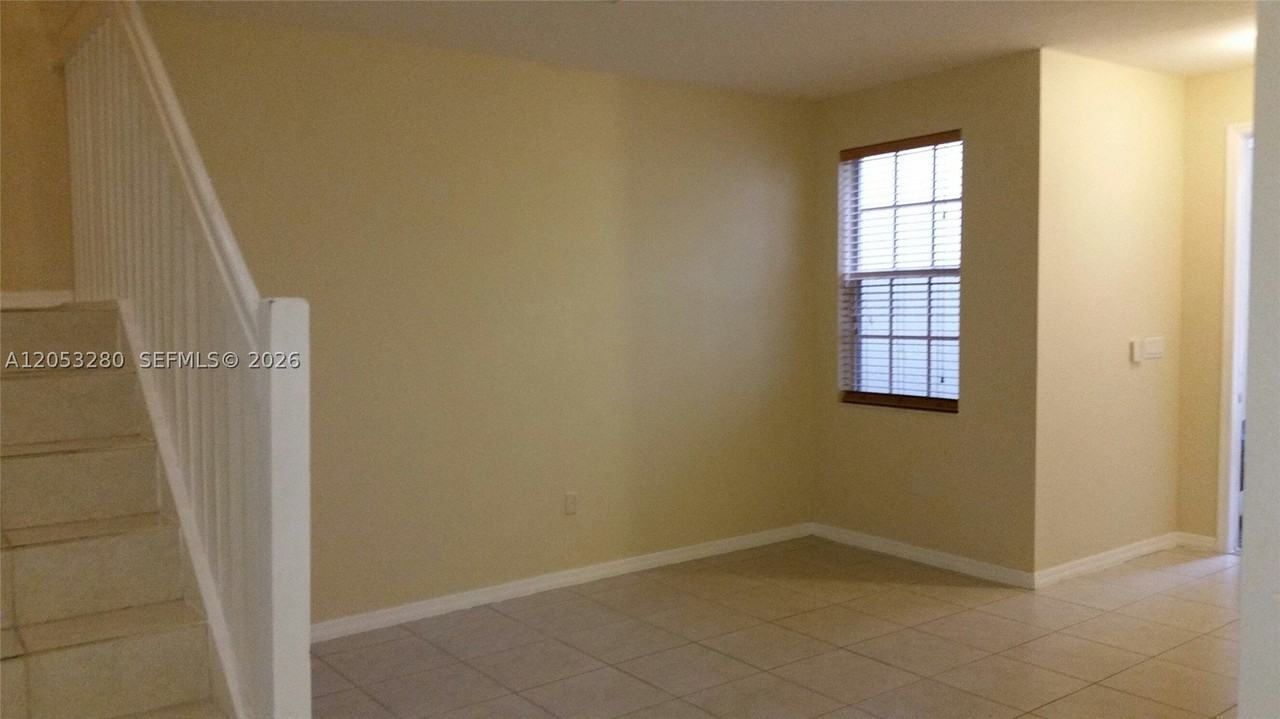 11833 Sw 152nd Ct #11833 - Photo 5 of 7